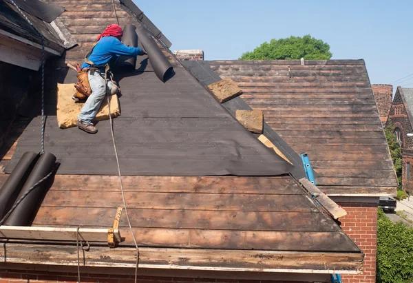 Roofing Replacement Contractor Safety Measures and Protocols