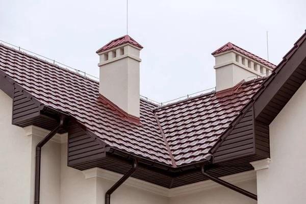 Carmel Roofing Contractors: Repair vs. Replacement