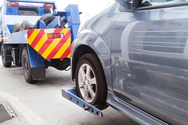 How to Choose a Towing Service for Your Vehicle Type