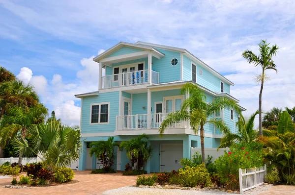 Explore the Most Stunning Vacation House Rentals Around the World